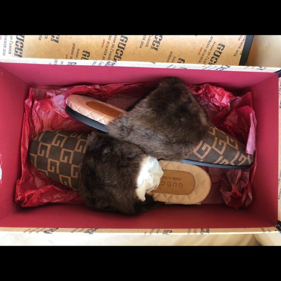 Gucci Other - Authentic Gucci Men’s GG logo Fur Loafers Slides 9